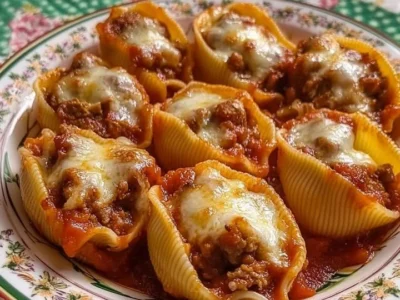 Conchiglioni al forno ripieni con ragù alla siciliana e besciamella