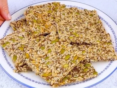 CRACKERS DI SEMI senza farina