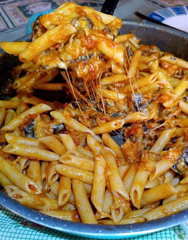 Pasta with fried eggplant and smoked provola