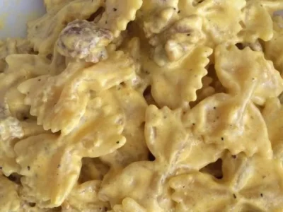 Farfalle Salsiccia panna e zafferano