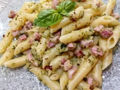Pasta zucchine e pancetta