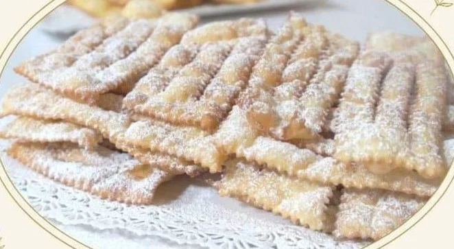 Chiacchiere di Carnevale Fritte